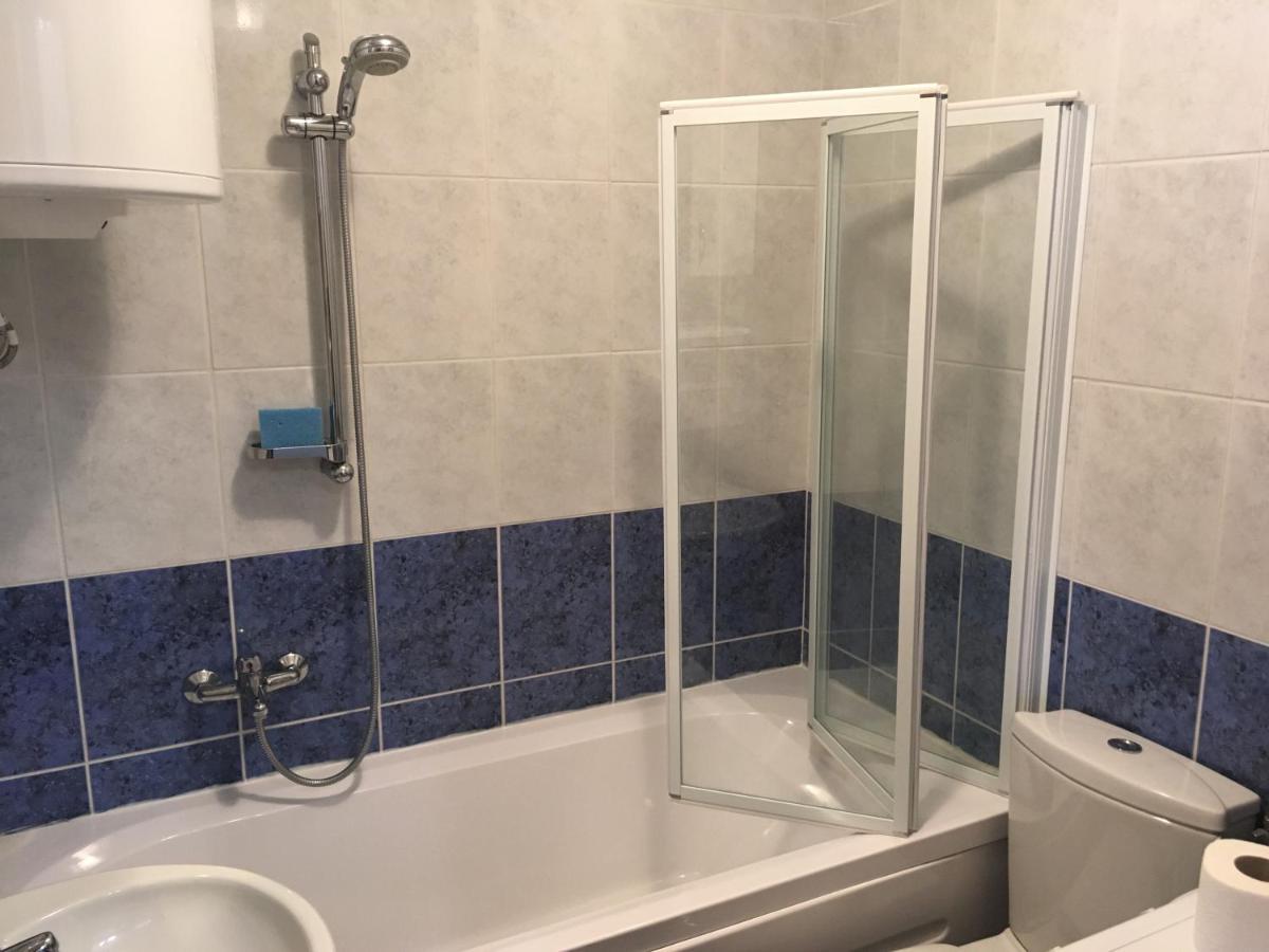 Apartamento Ms - Downtown With Free Parking Space Belgrado Habitación foto